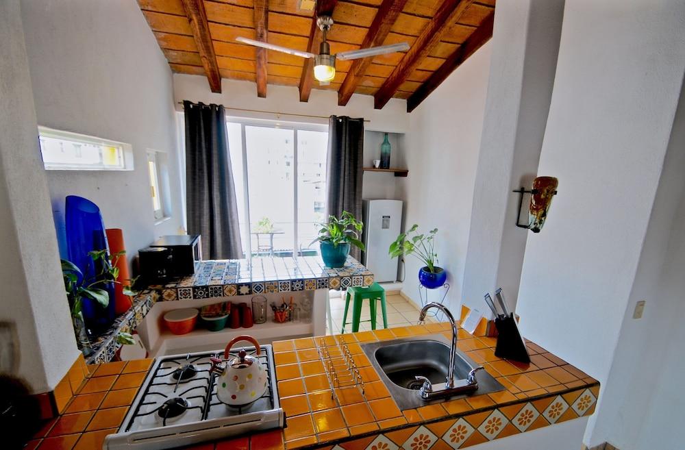 Villa Mercedes Petit Hotel-Adults Only Пуерто Валярта Екстериор снимка