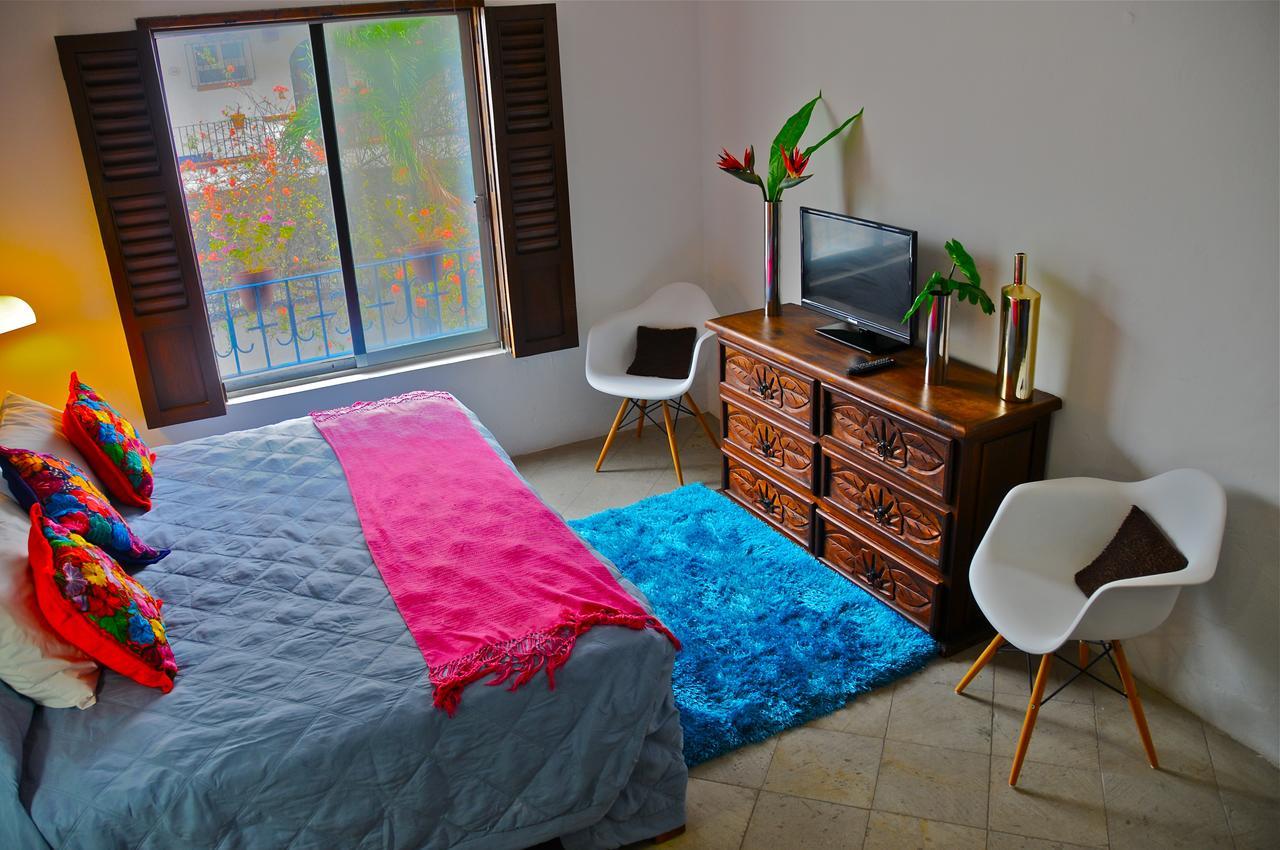 Villa Mercedes Petit Hotel-Adults Only Пуерто Валярта Екстериор снимка
